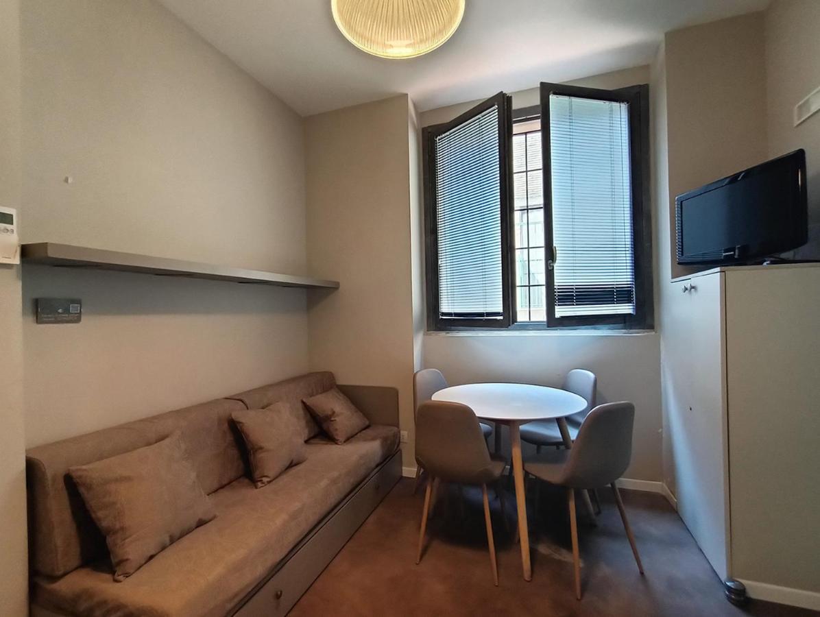 Apartamento Game House In The Center Milán Exterior foto